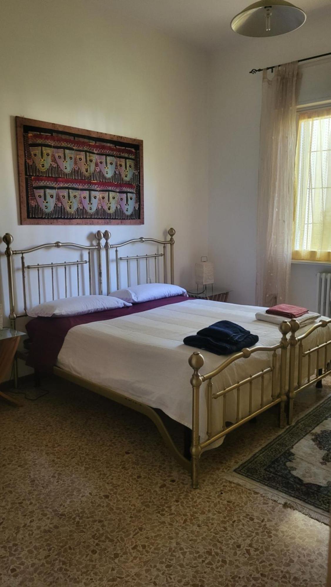 La Casa Di Lucia: Grande Appartamento Con Balcone Brescia Luaran gambar
